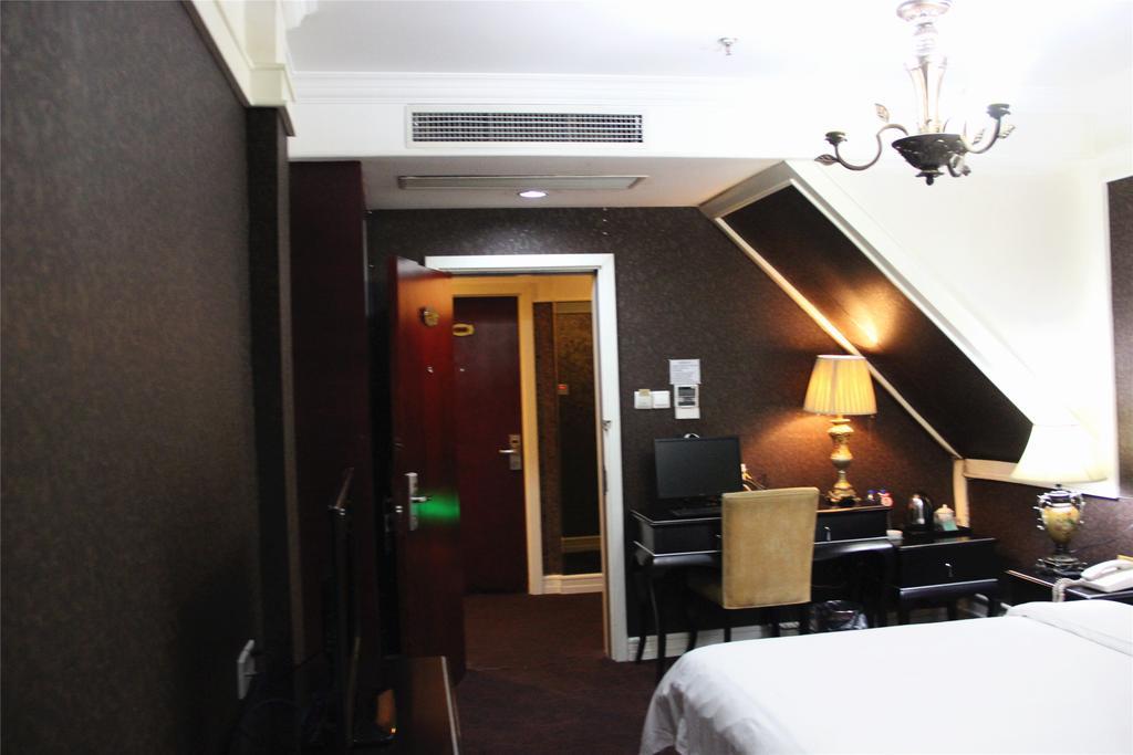 Manhattan Jinling Hotel Shanghaj Pokój zdjęcie