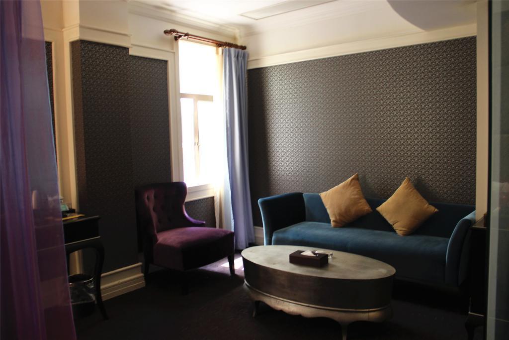 Manhattan Jinling Hotel Shanghaj Zewnętrze zdjęcie